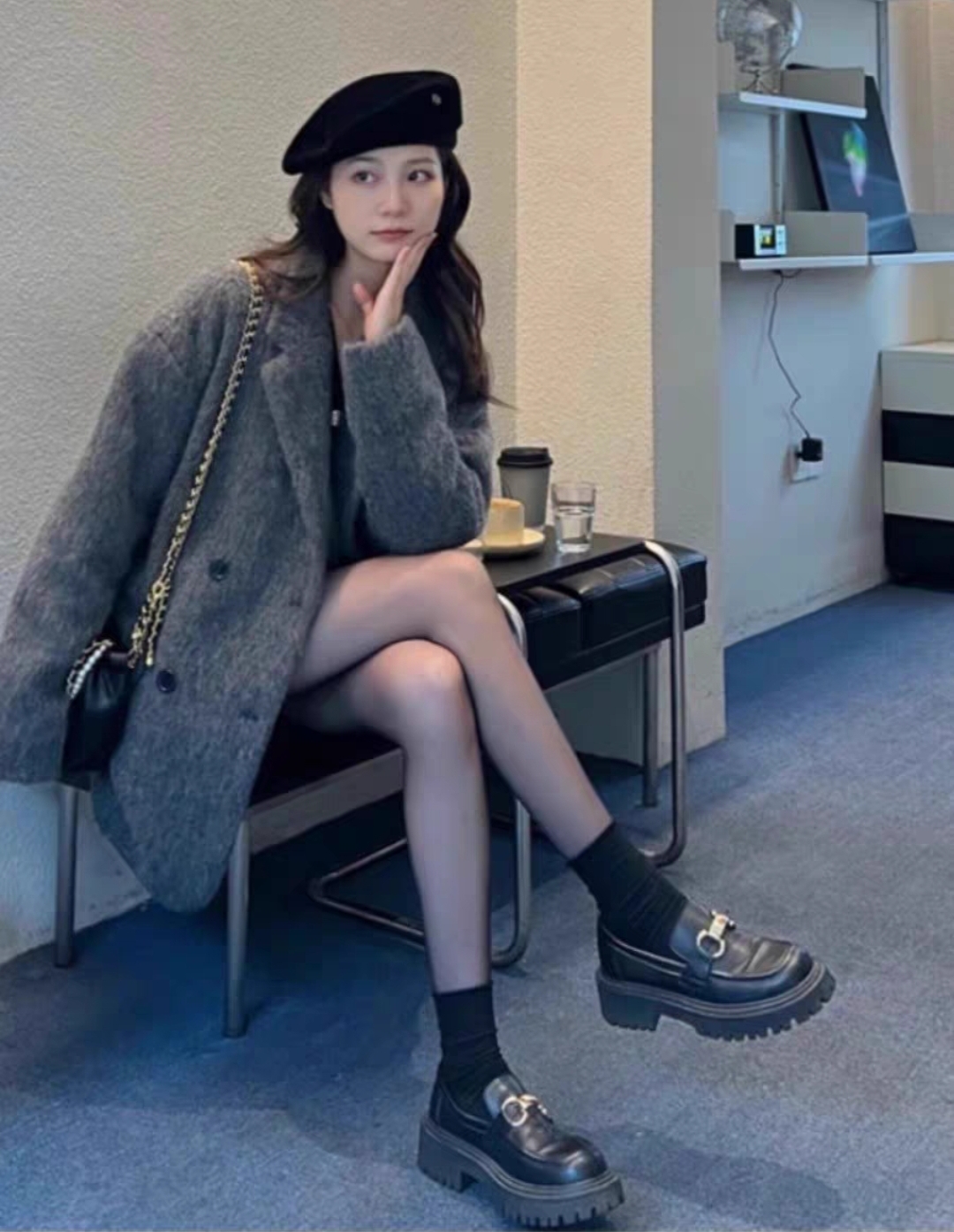 Elegant Women's Overcoat
