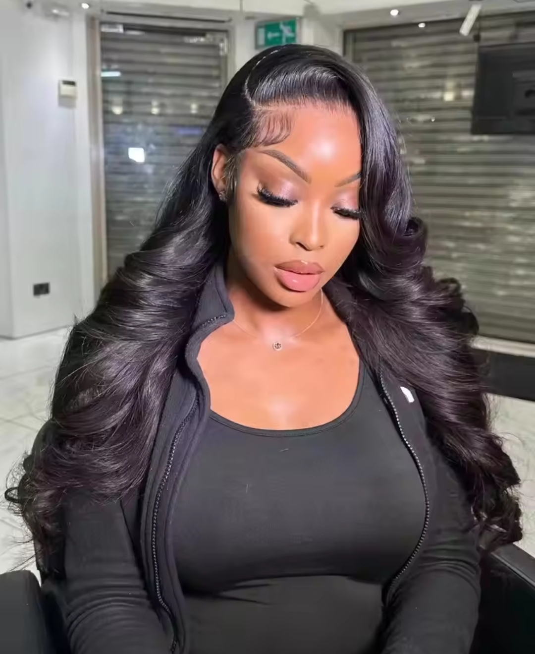Luxurious Long Wavy Wig 13x6