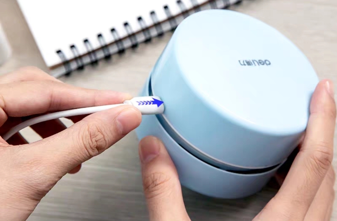 Mini Desktop Vacuum Cleaner