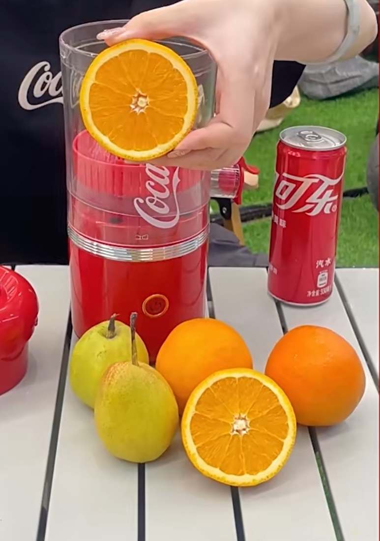 Coca-Cola Electric Juicer