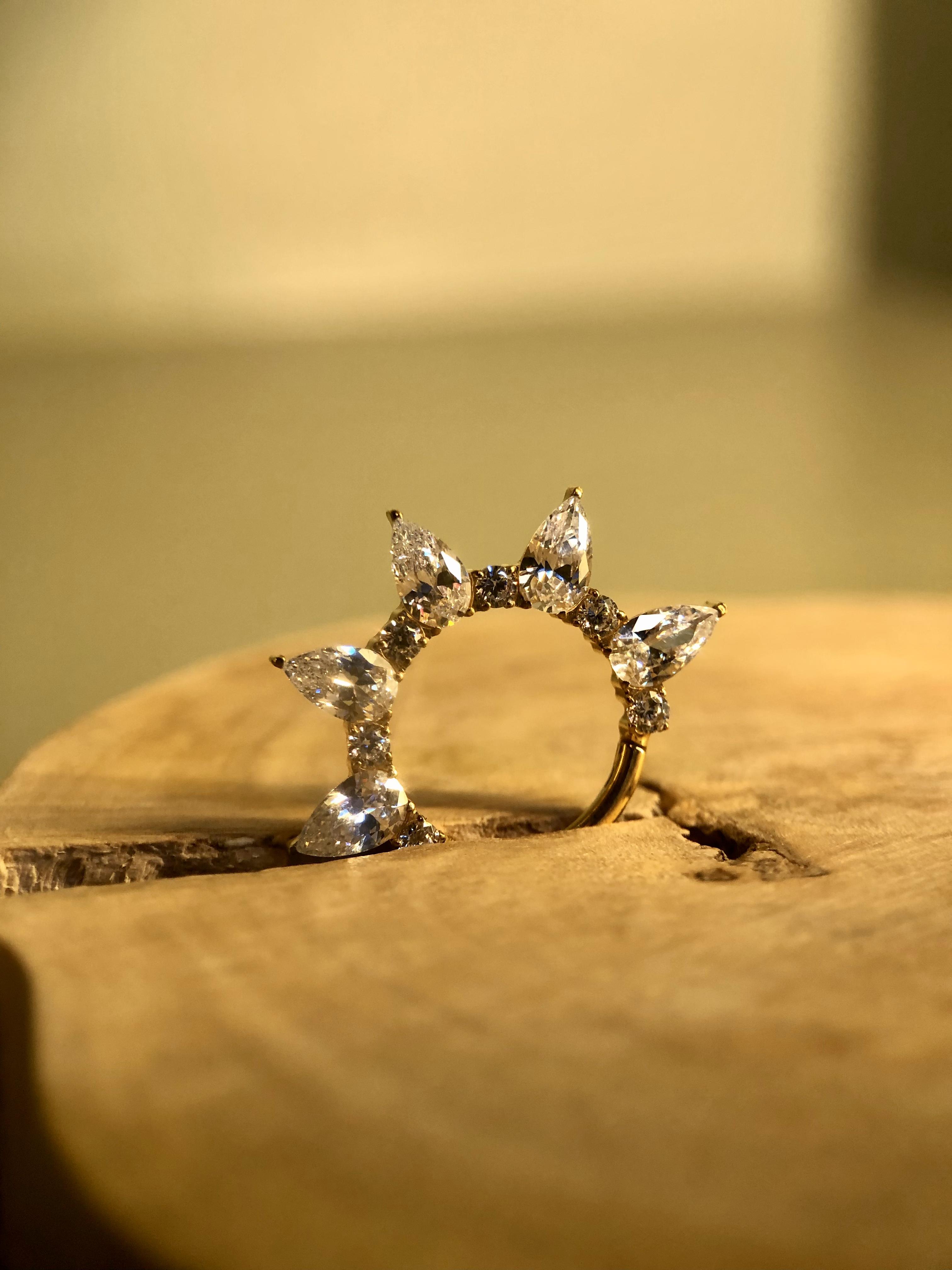 Argola Big Navetes Dourada