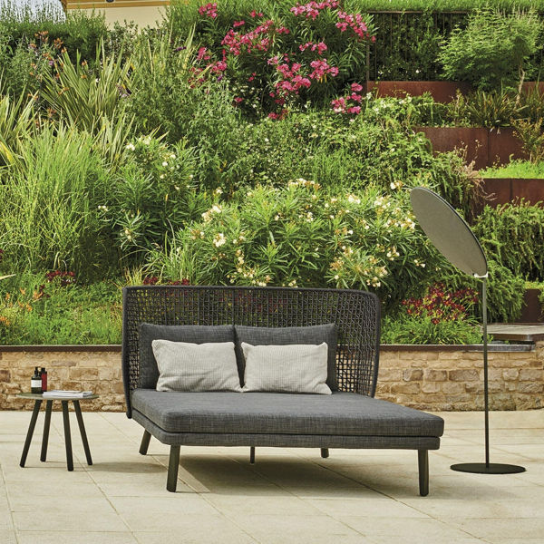 Outdoor daybed