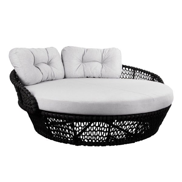 Outdoor round daybed