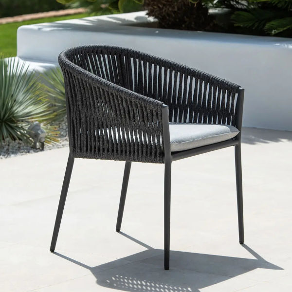 Outdoor dining set