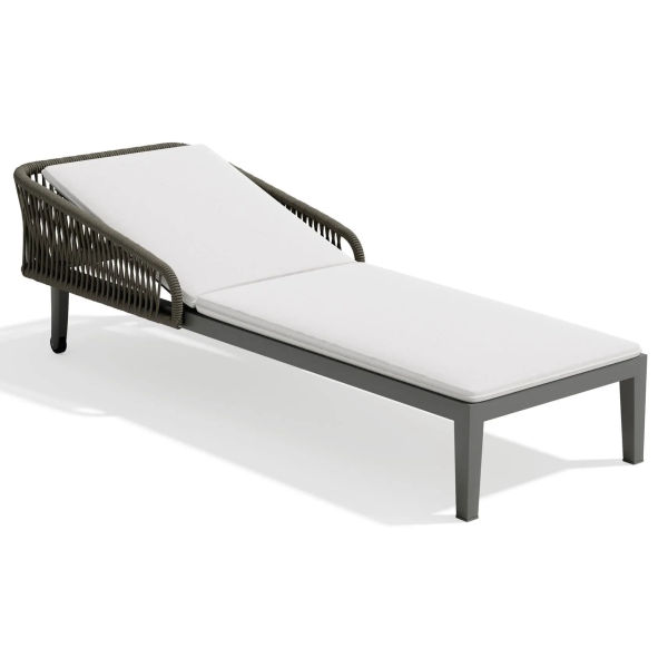 Outdoor chaise lounge
