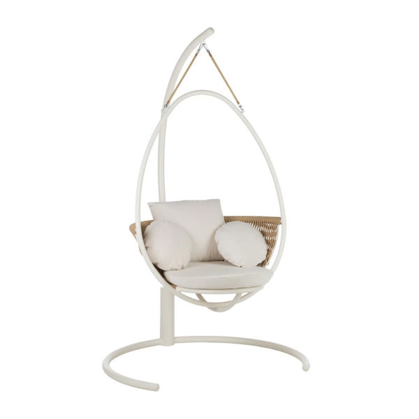 Outdoor hanging swing
