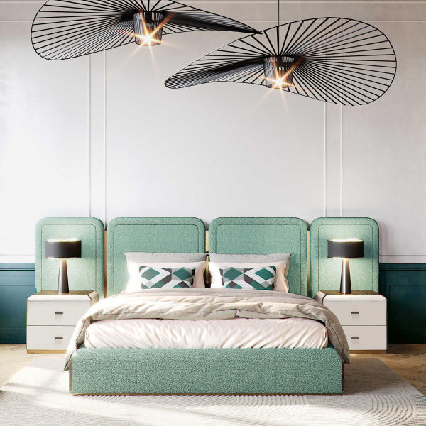 Luxuriouy King size bed 