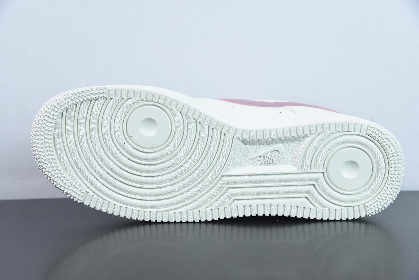 Nike Air Force 1 (Rif.Int 00320)