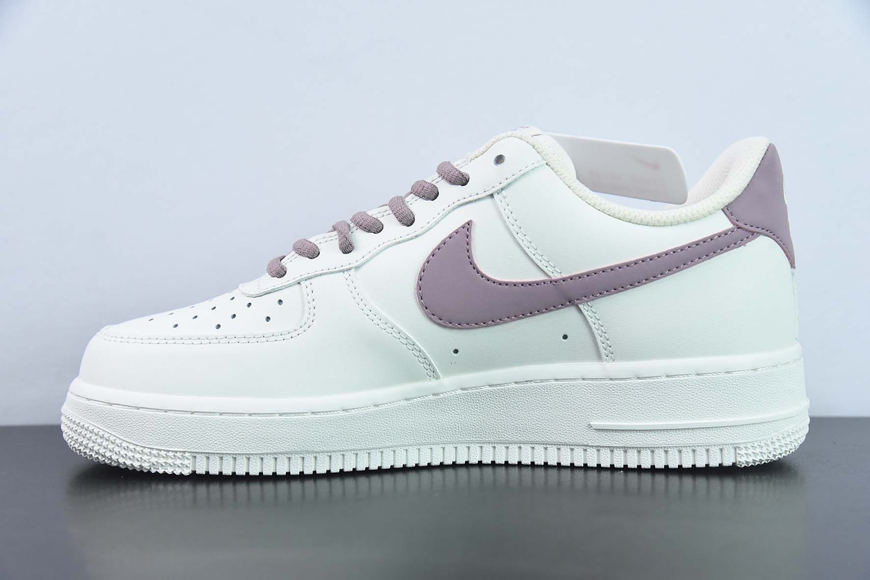 Nike Air Force 1 (Rif.Int 00320)