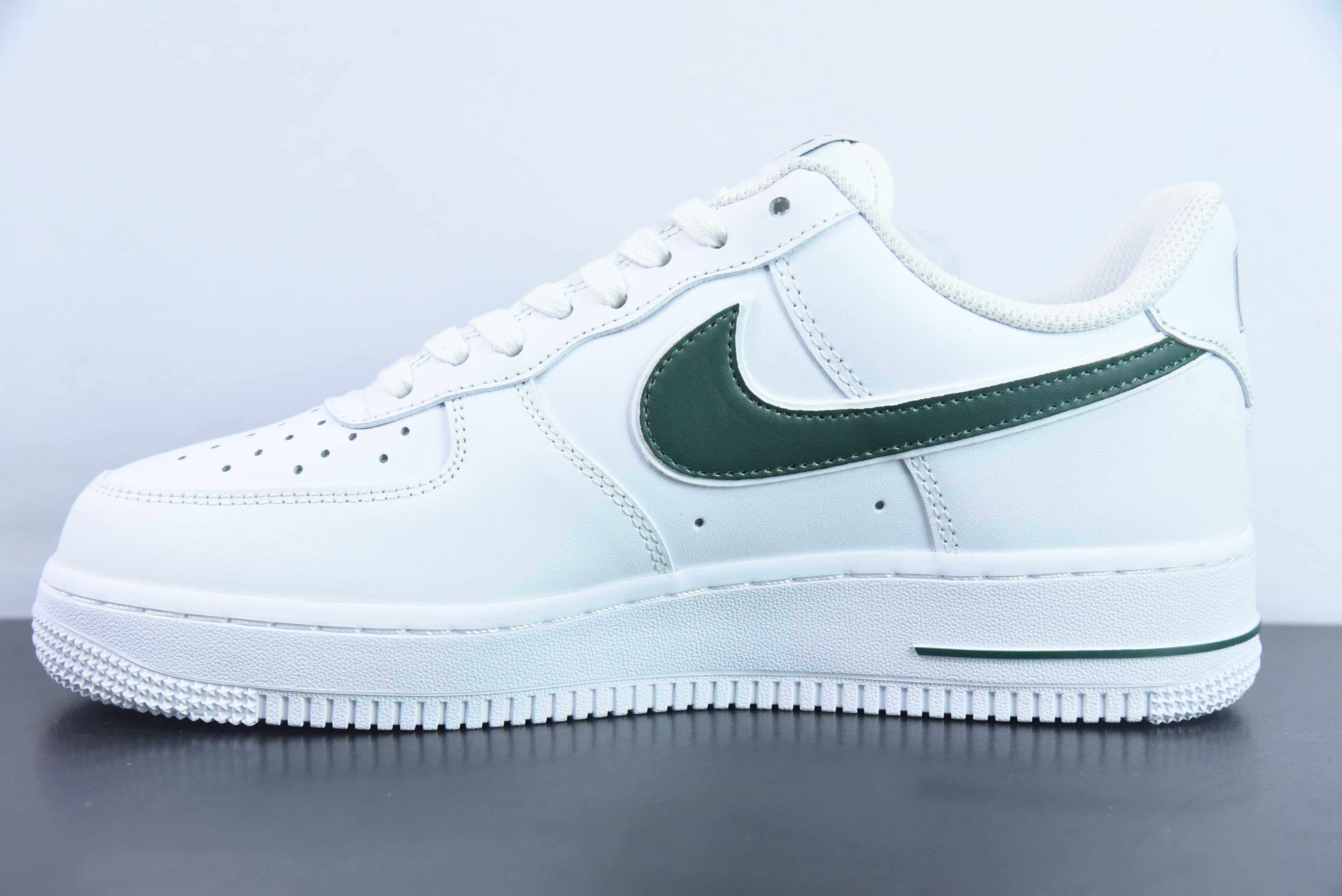 Nike Air Force 1 (Rif.Int 00318)