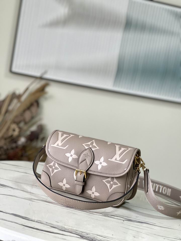 Borsa LV (Rif.Int 00117)