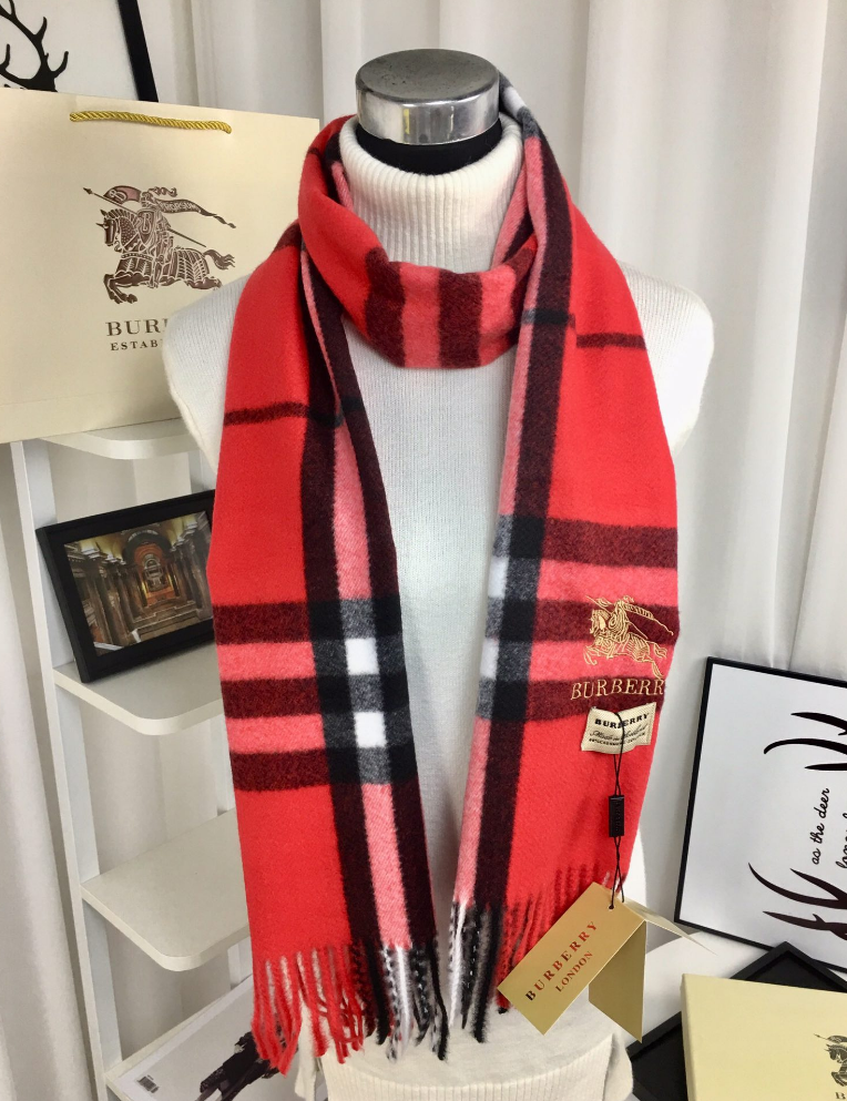 Burberry Vintage Check Scarf