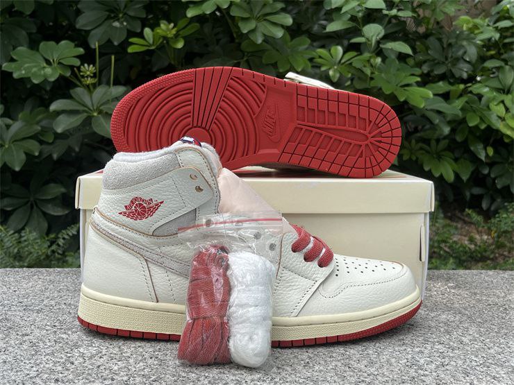 Nike Air Jordan 1 High  OG RARE AIR  (rif.00670)