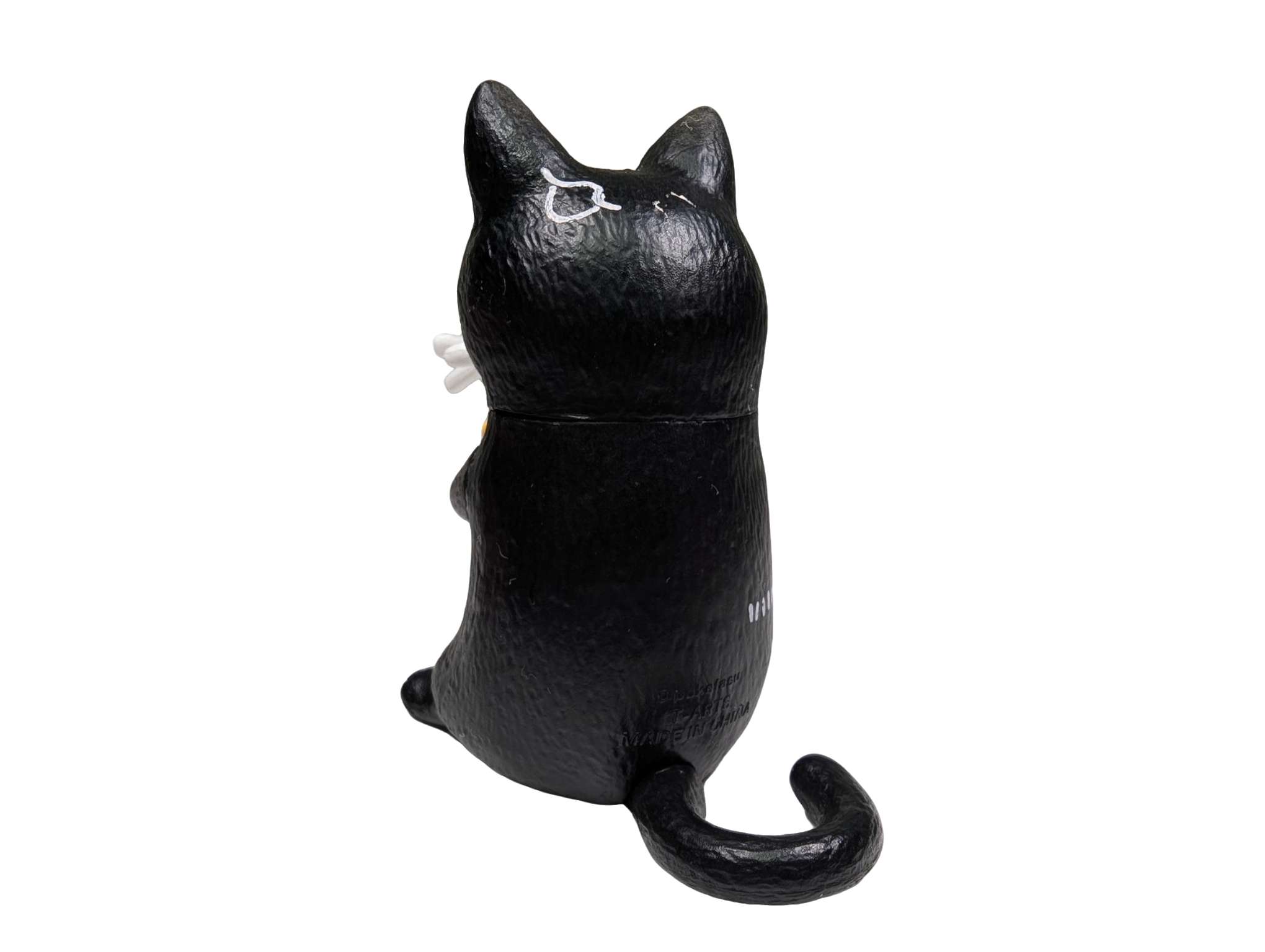Spitting Cat Figure