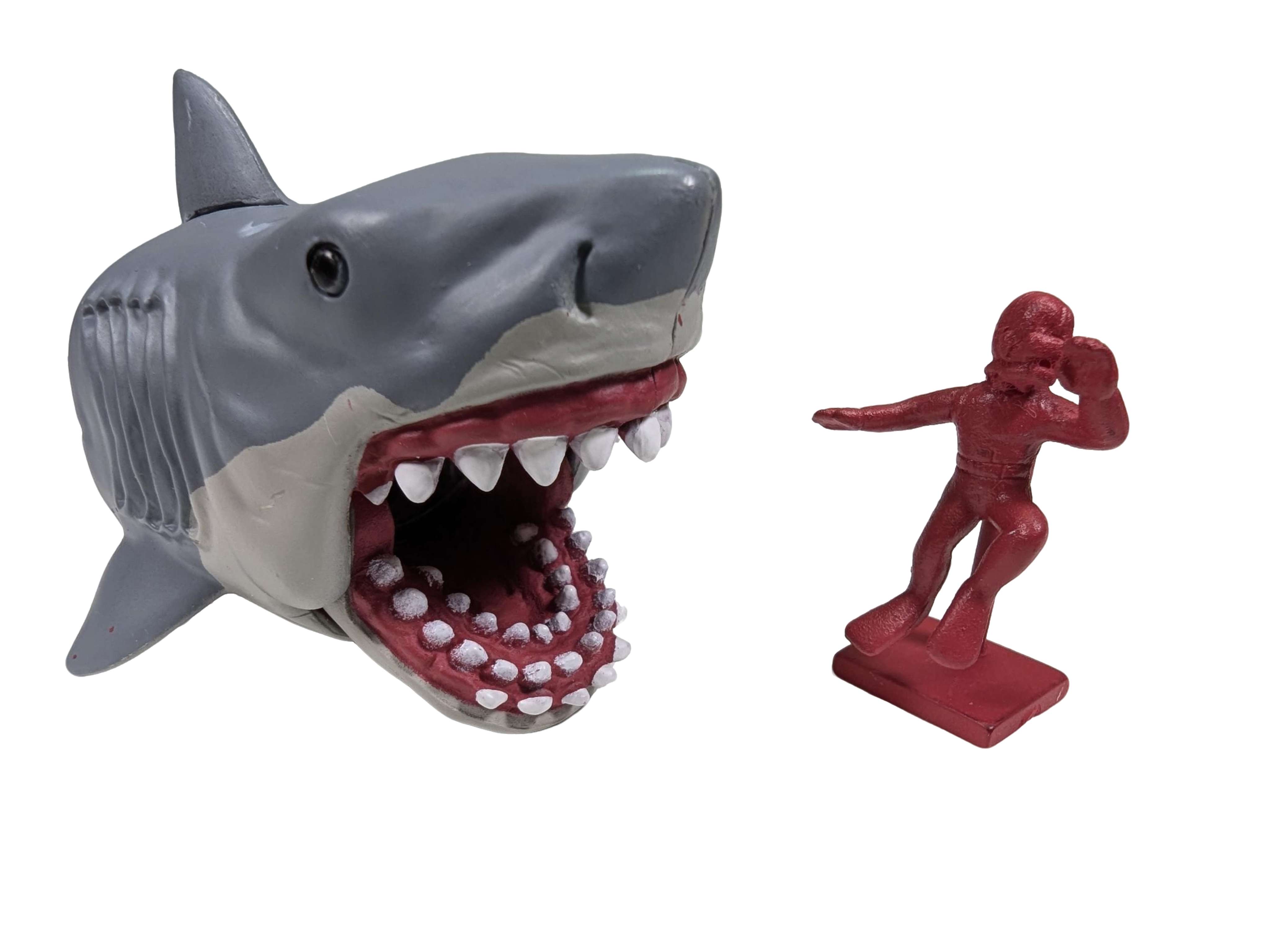 Jaws with Diver (red)