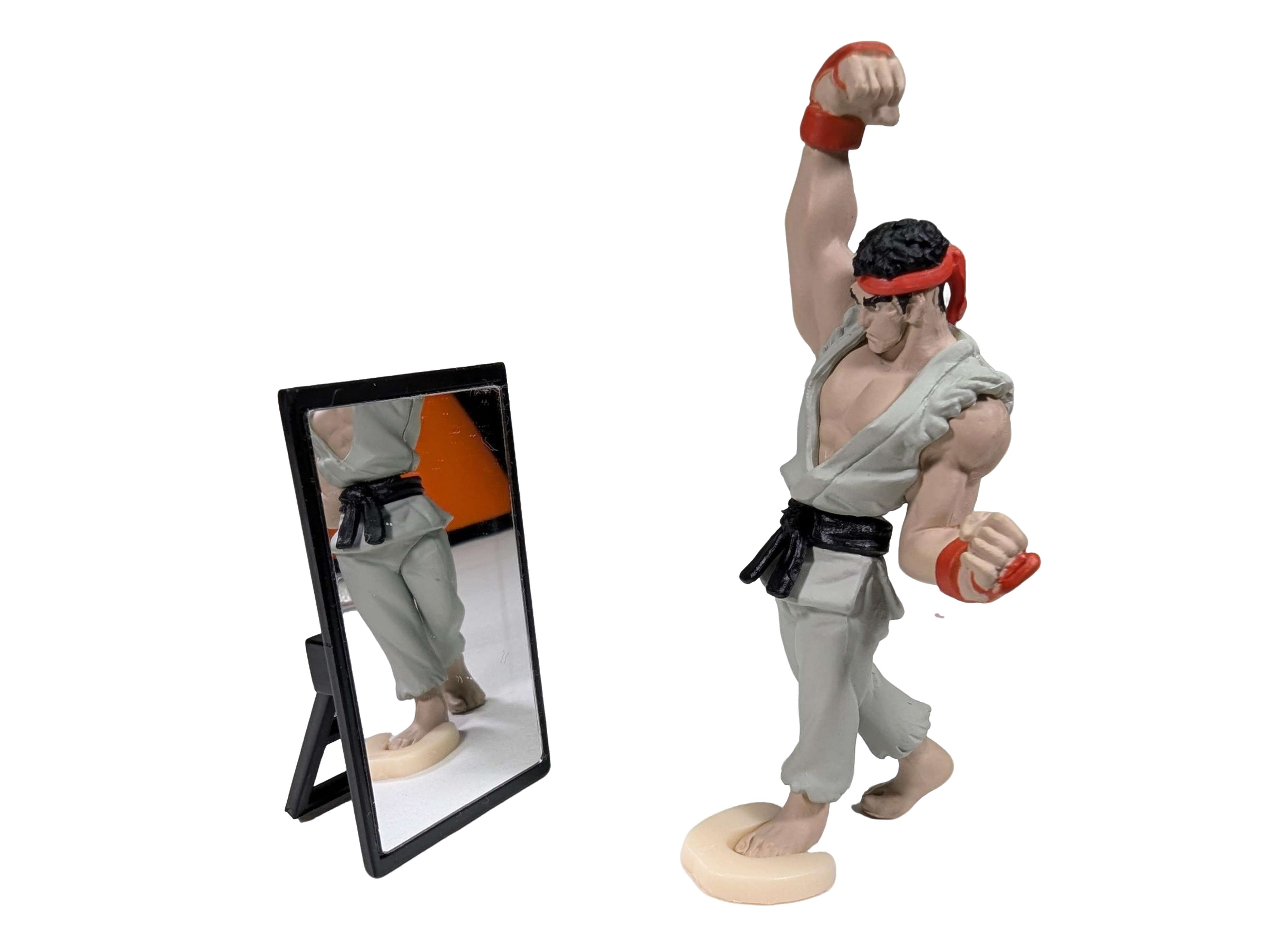 Street Fighter Ryu Figure with Mirror
