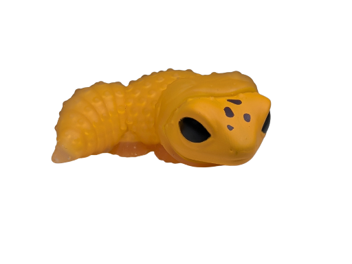 Molting Gecko Figure