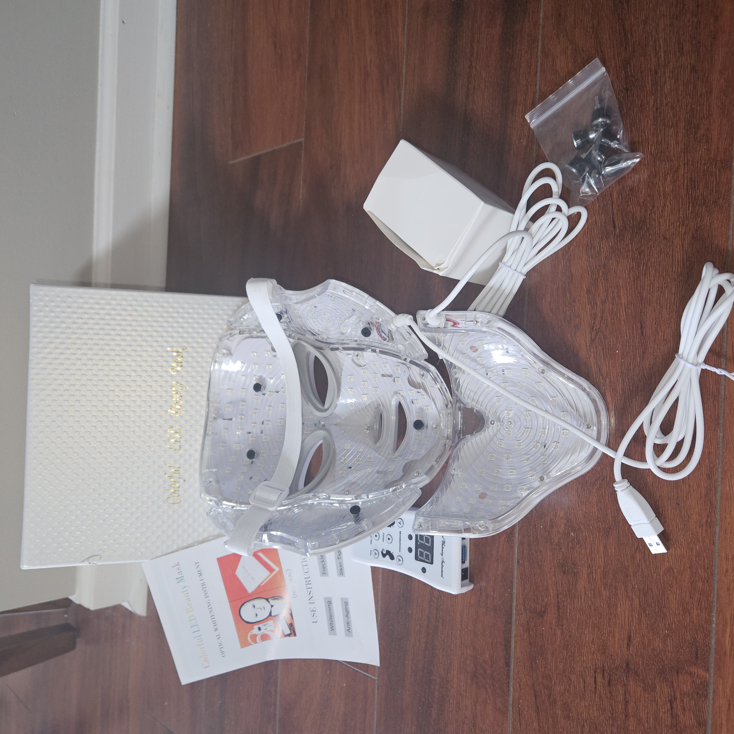 LED Light Therapy Facial Mask