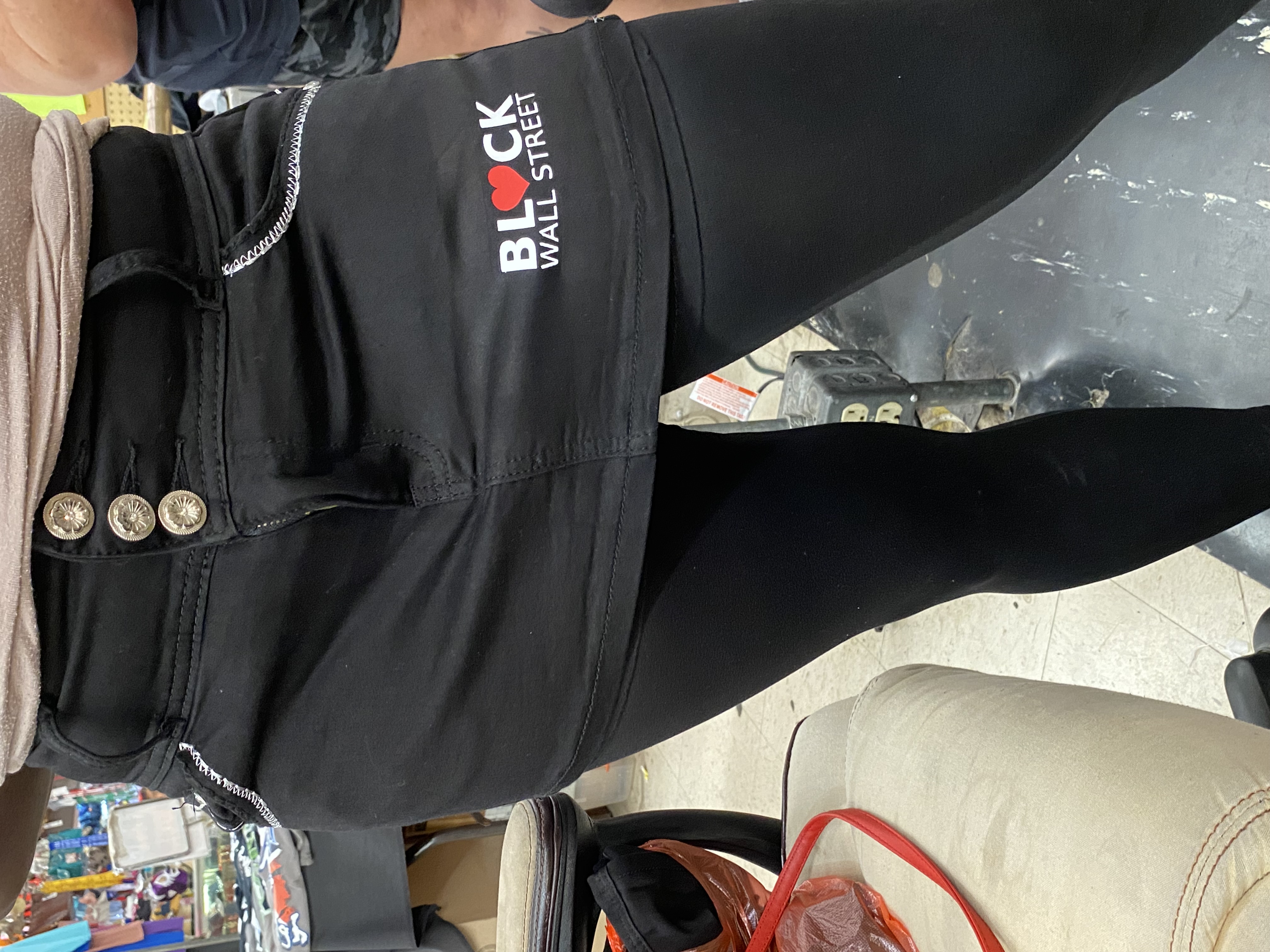 Heart Black Wall Street skorts