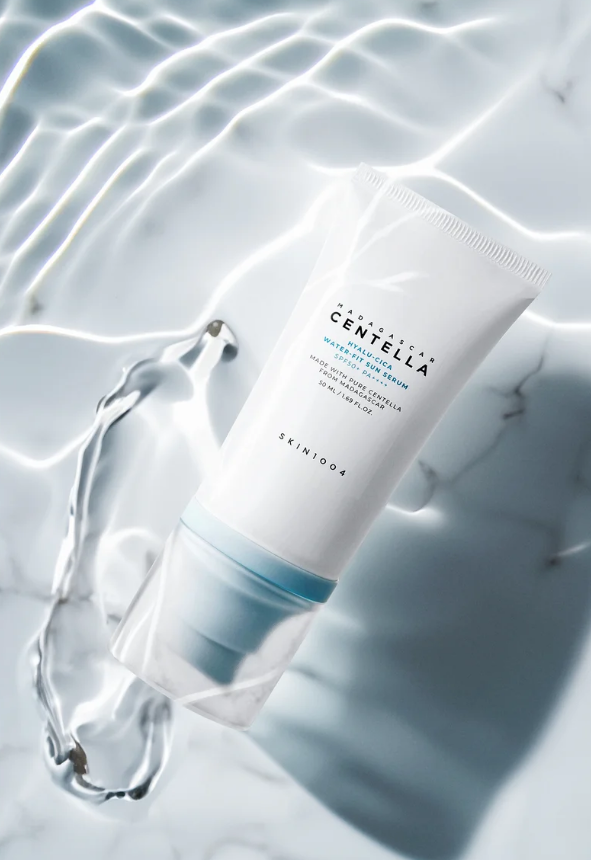 SKIN1004 - Sérum Solaire Water-Fit Hyalu-Cica à la Centella de Madagascar