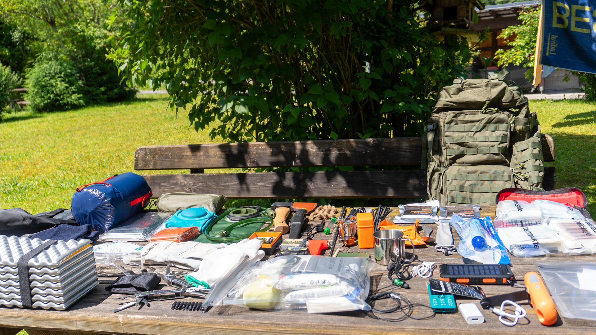 Premium Notfallrucksack Gefüllt & Einsatzbereit für 72h Autarkie