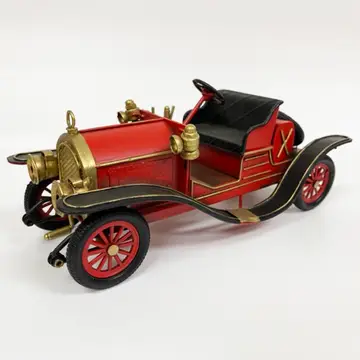 Red Sportwagen Metal Model