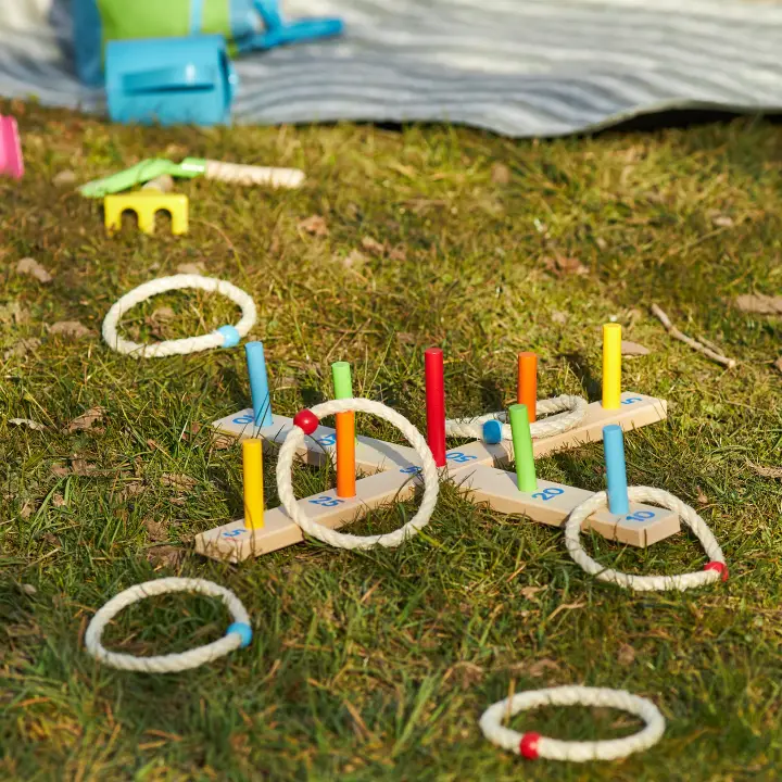 Hoopla Game with 6 Rings