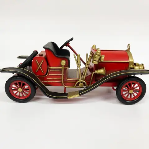 Red Sportwagen Metal Model