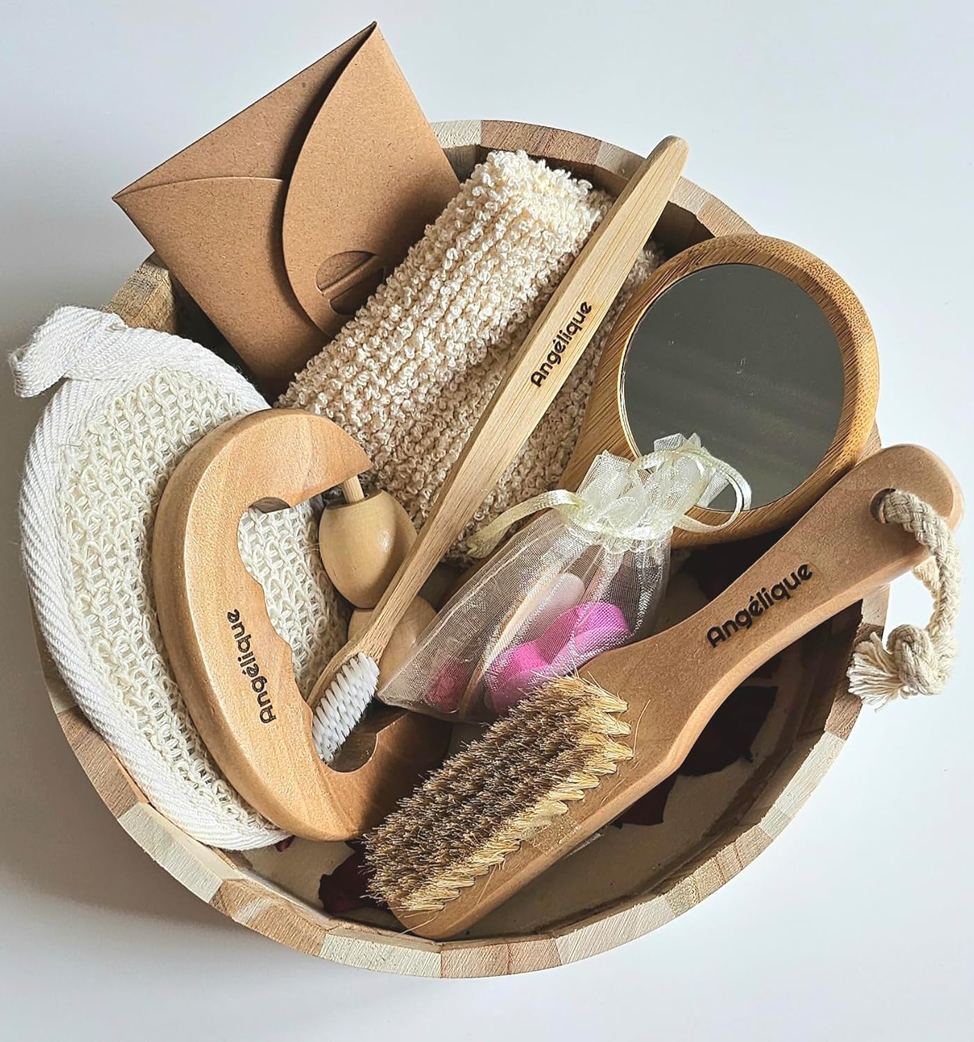 Coffret spa femme personnalisé – Prénom gravé sur miroir, brosse, masseur – Boîte bois et emballage cadeau inclus