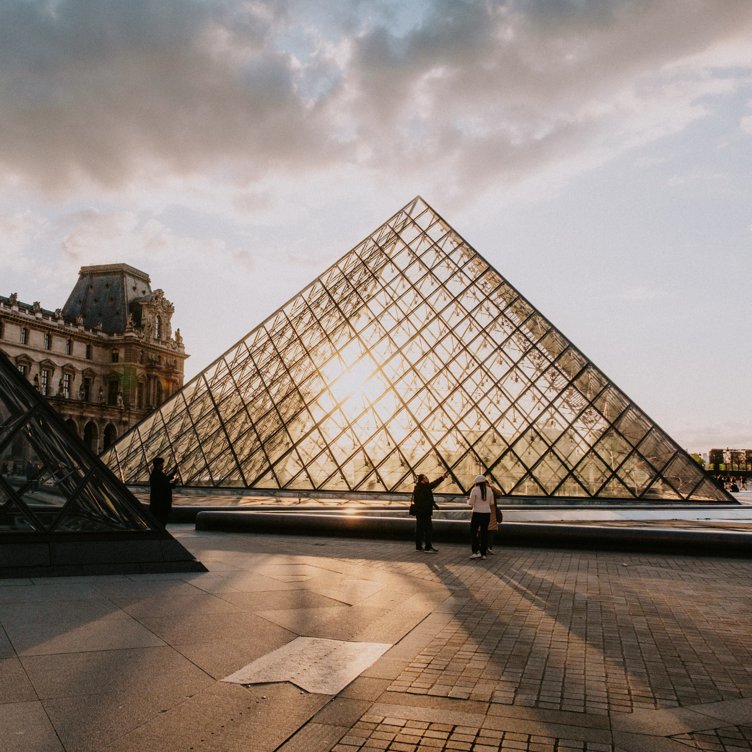 French 301 (Intermediate 1) Hybrid, Wednesdays