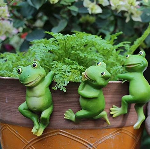 Set of 3 Cute Frog Figurines Hanging Animal Statue,Resin Pot Climbing Sculpture Outdoor Statues Ornaments Décor for Flower potFence, Yard Art Patio Lawn House (3 frogs)