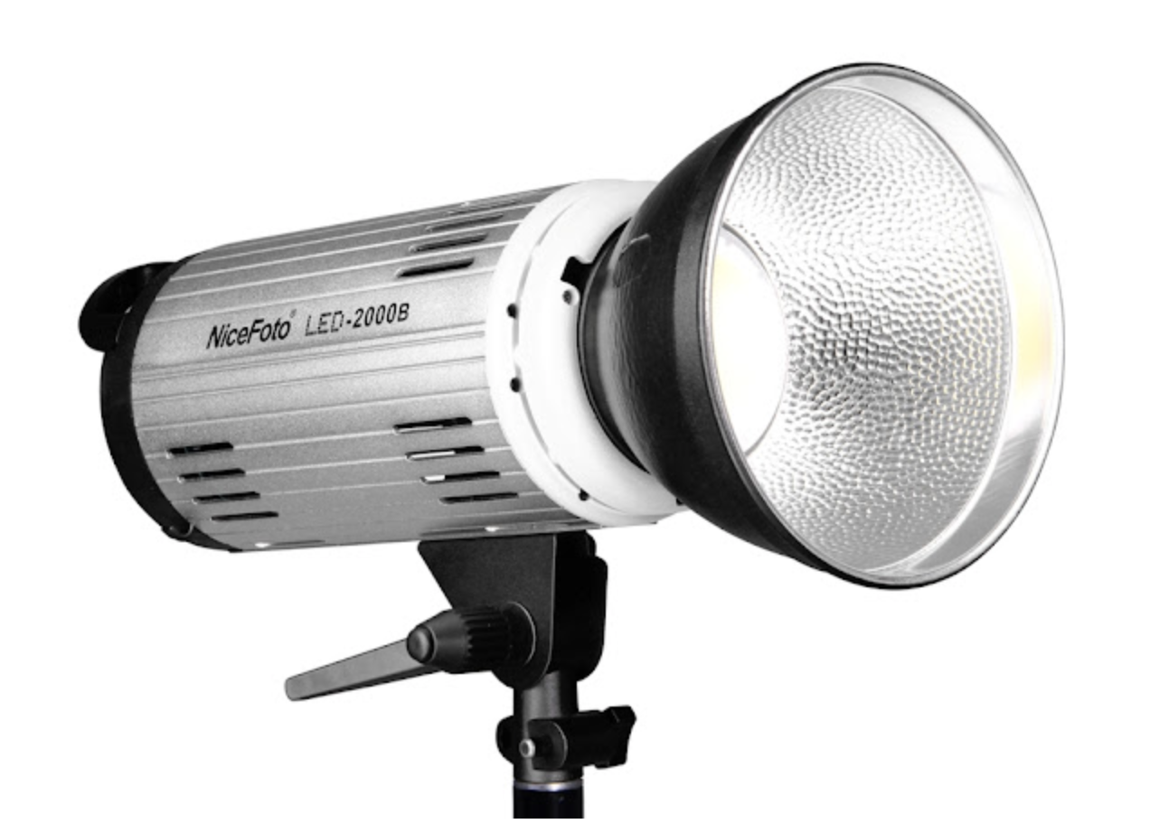 NICEFOTO VIDEO LIGHT LED 2000B LAMPU CONTINUES