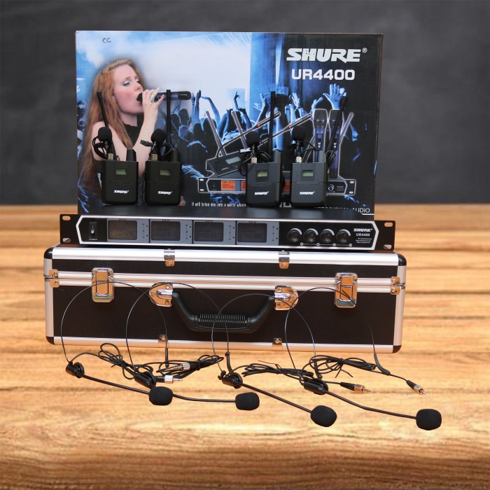 SHURE UR4400 (4 Channel) 