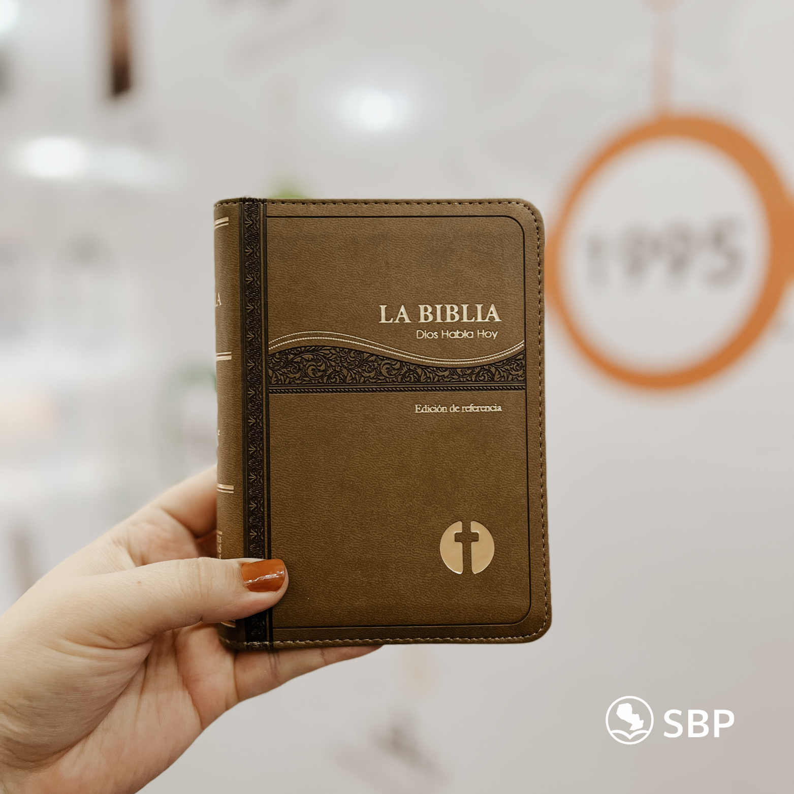 Biblia Dios Habla Hoy – Con Deuterocanónicos y Cierre