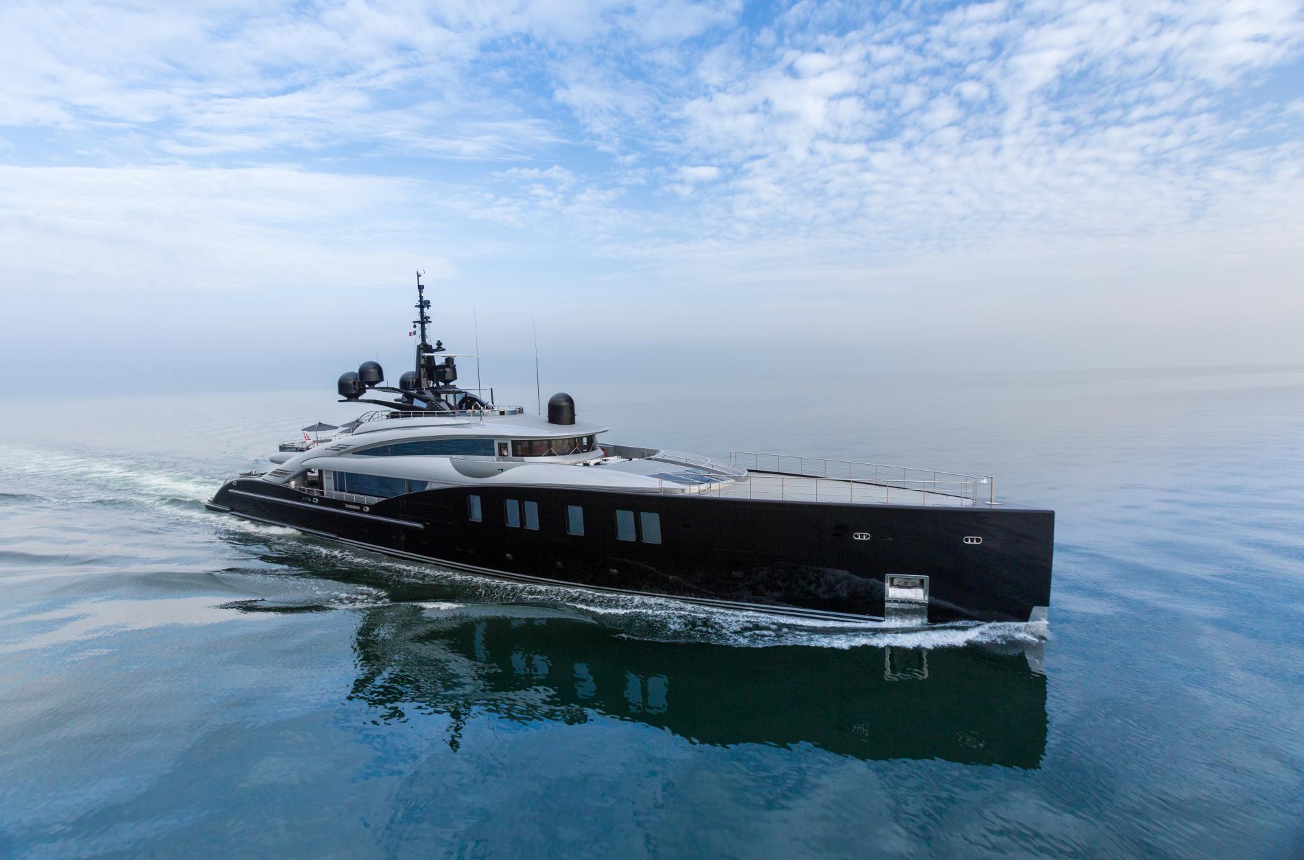 YACHT XXL OKTO (1 semaine)