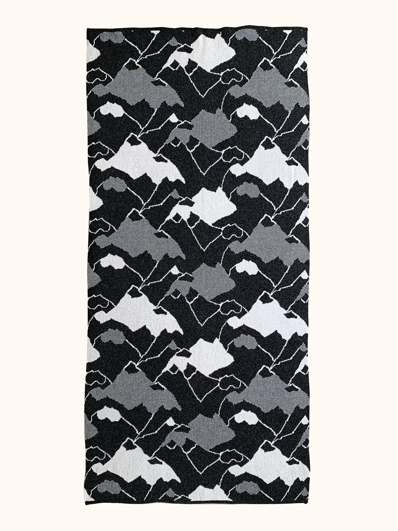 MOUNTAIN BLANKET
