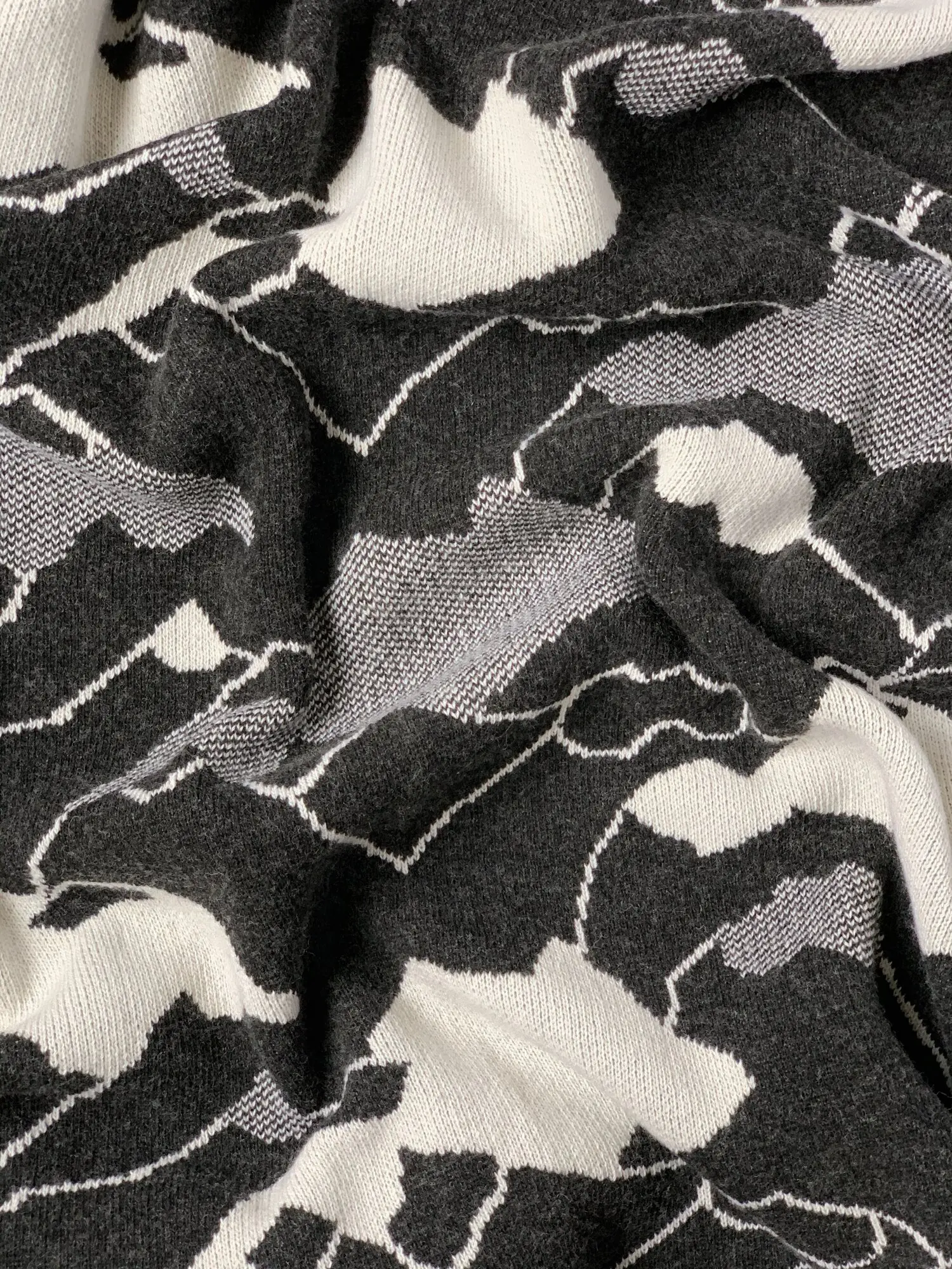 MOUNTAIN BLANKET