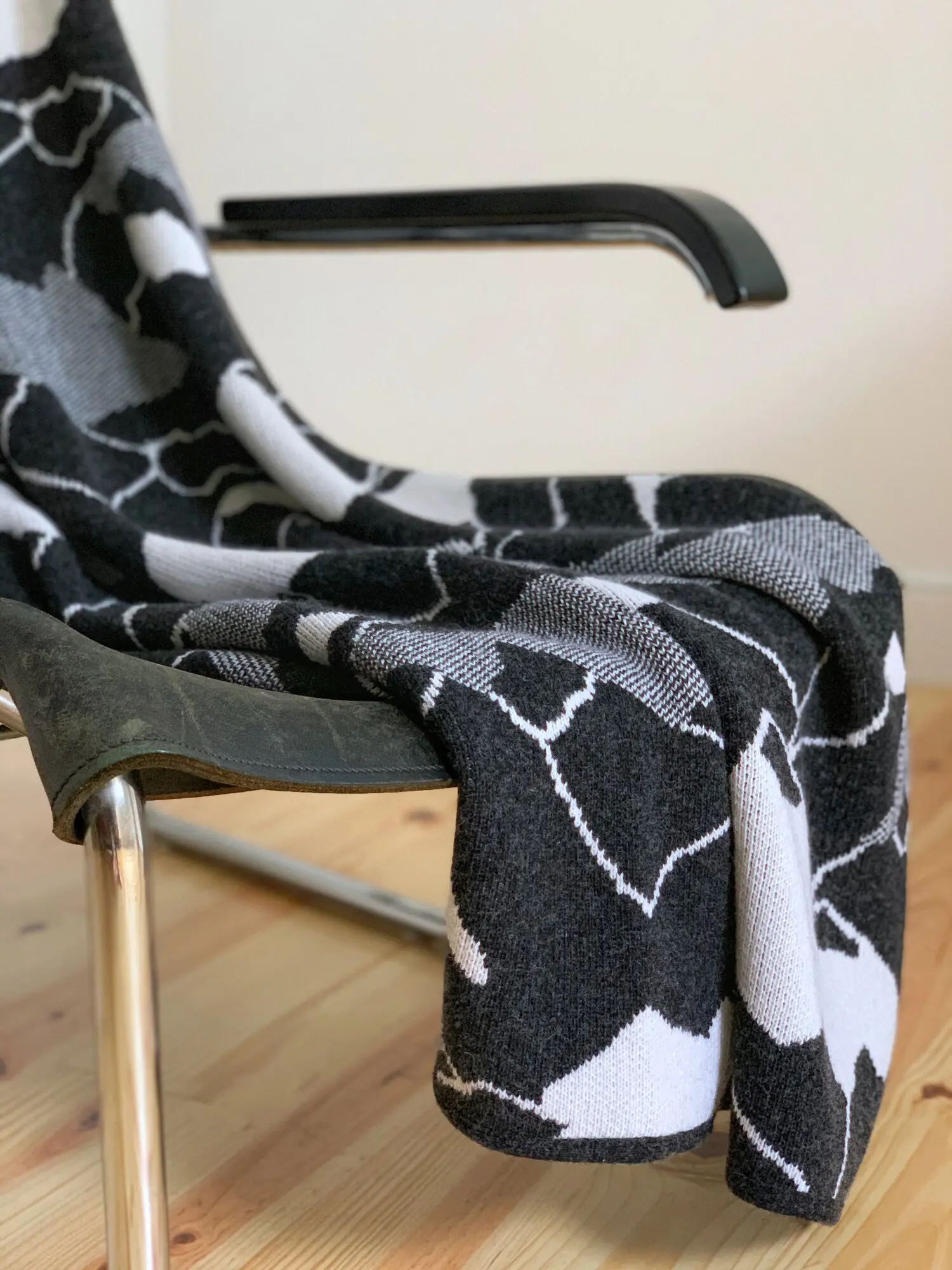 MOUNTAIN BLANKET