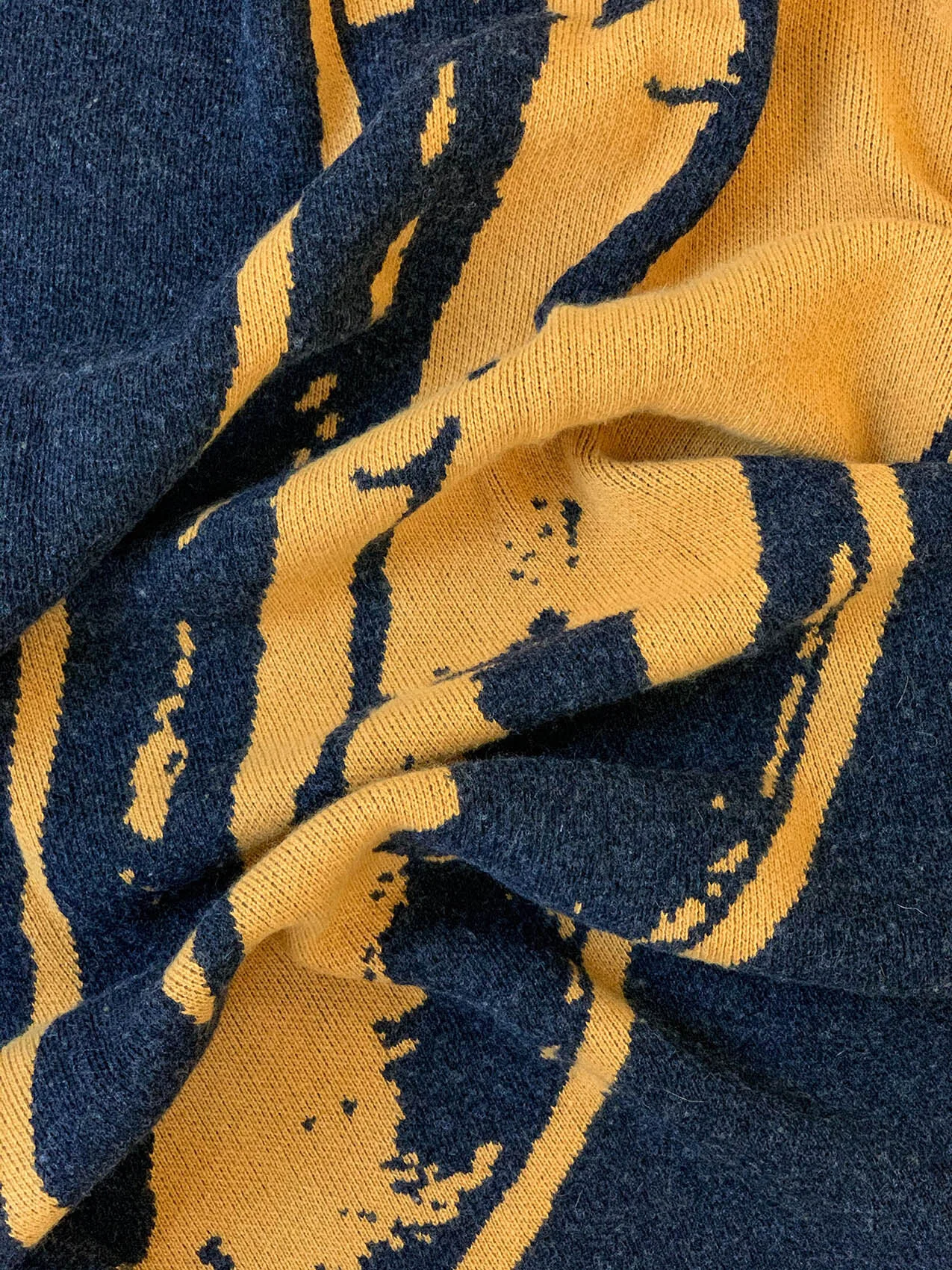 BANANA BLANKET