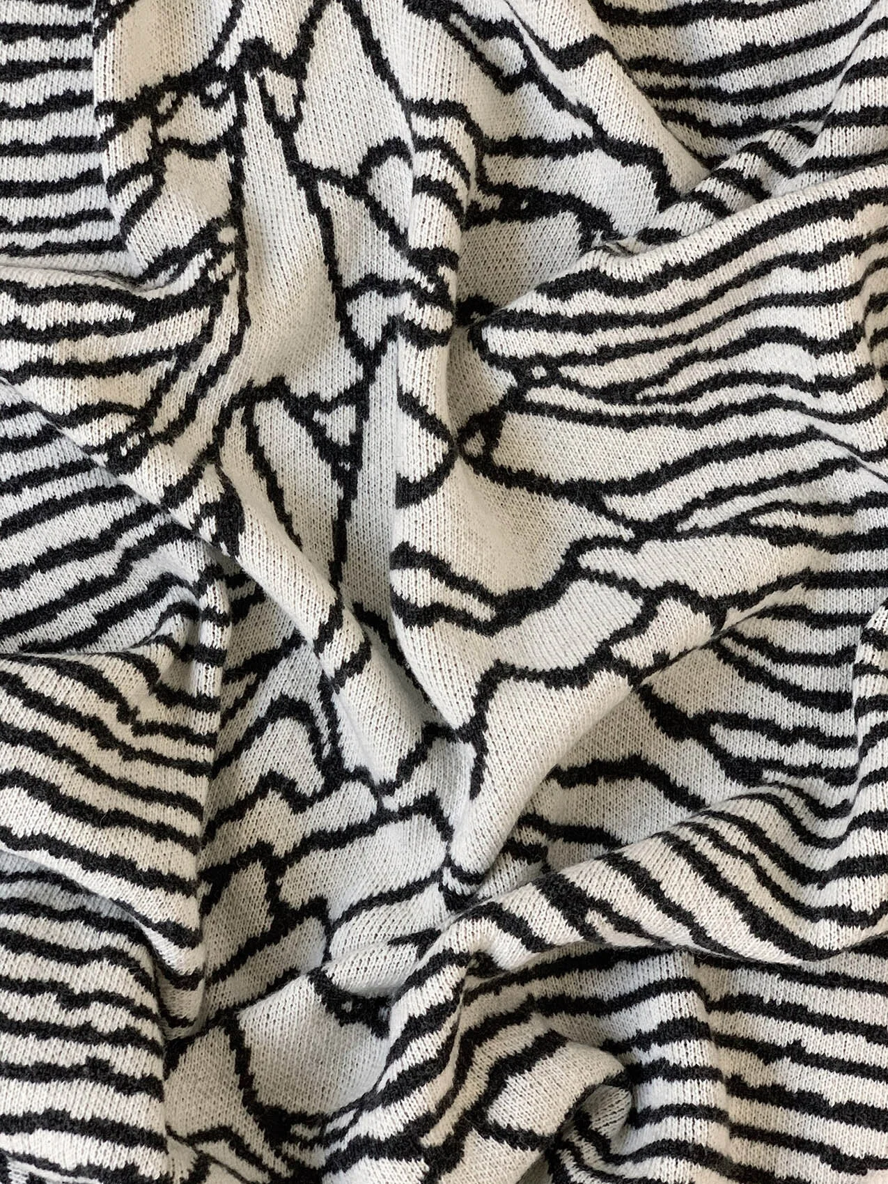 WAVES BLANKET