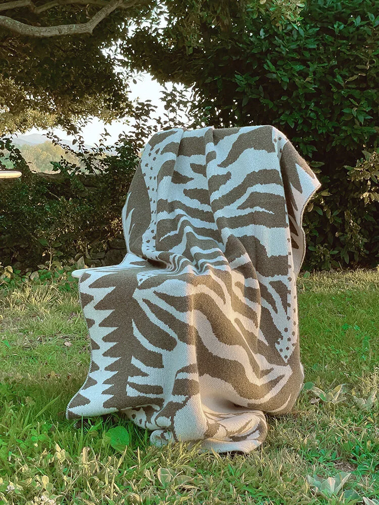 BENGAL TIGER BLANKET