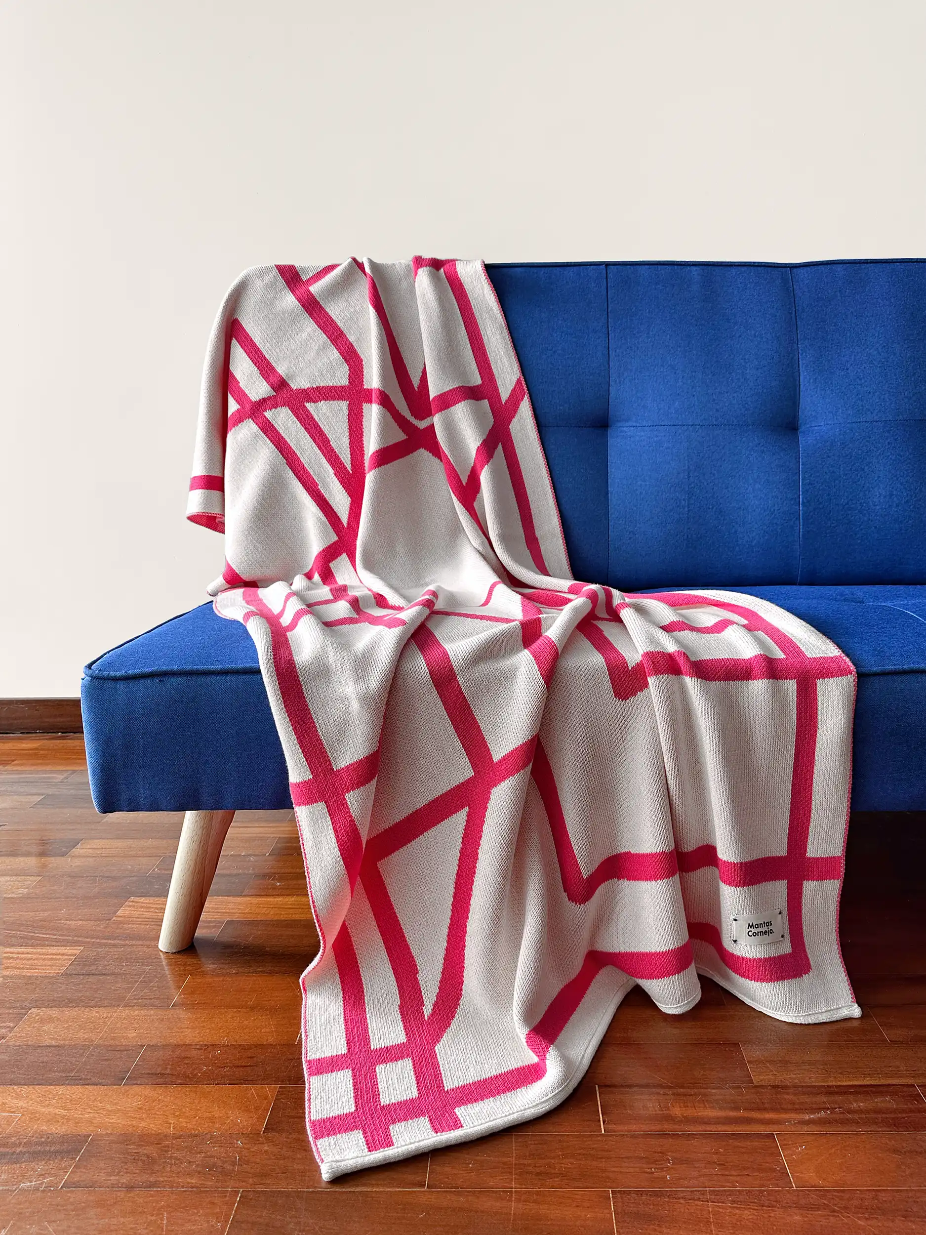 BRUTALISM THROW BLANKET FUCSIA