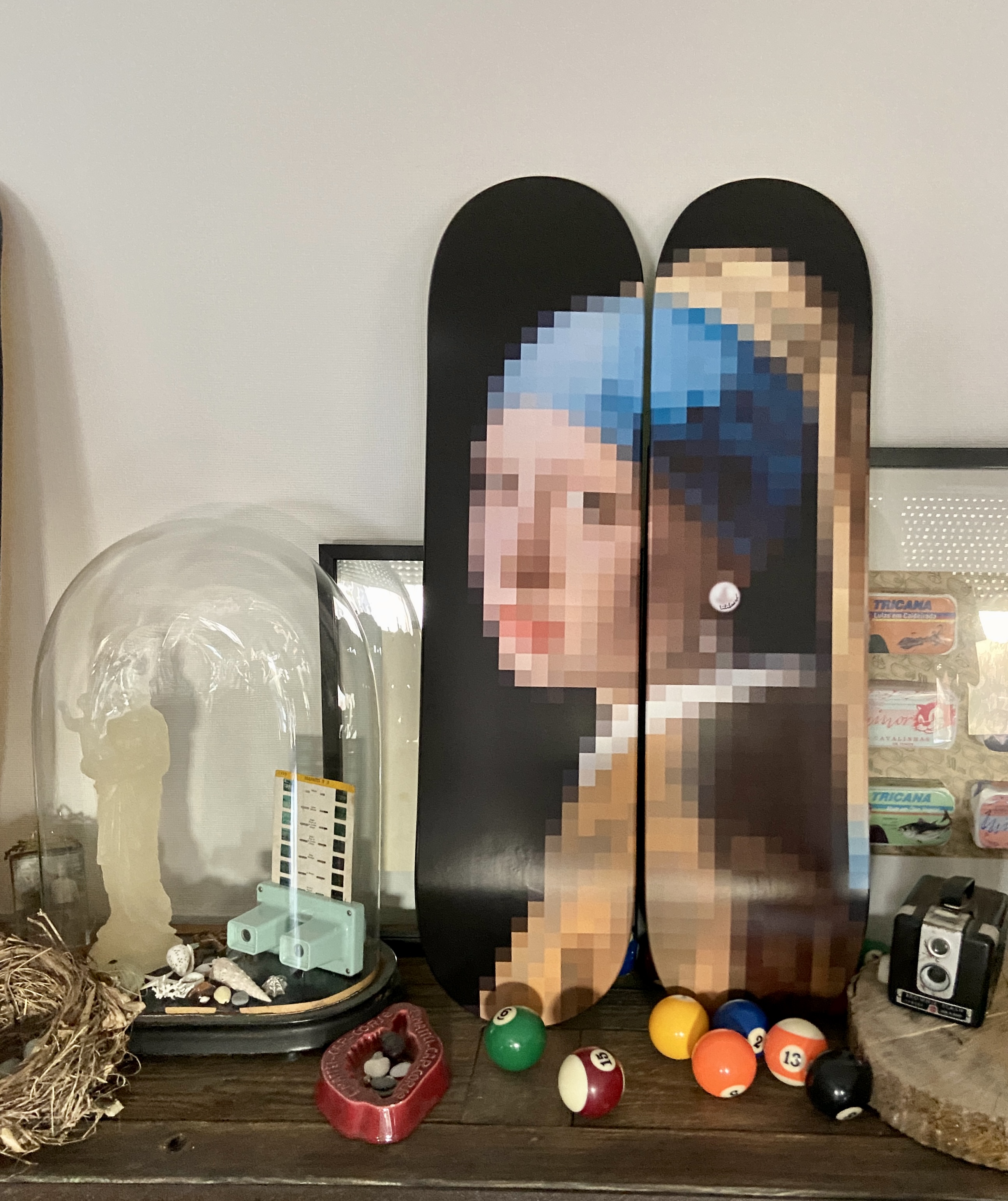 JEUNE FILLE À LA PERLE