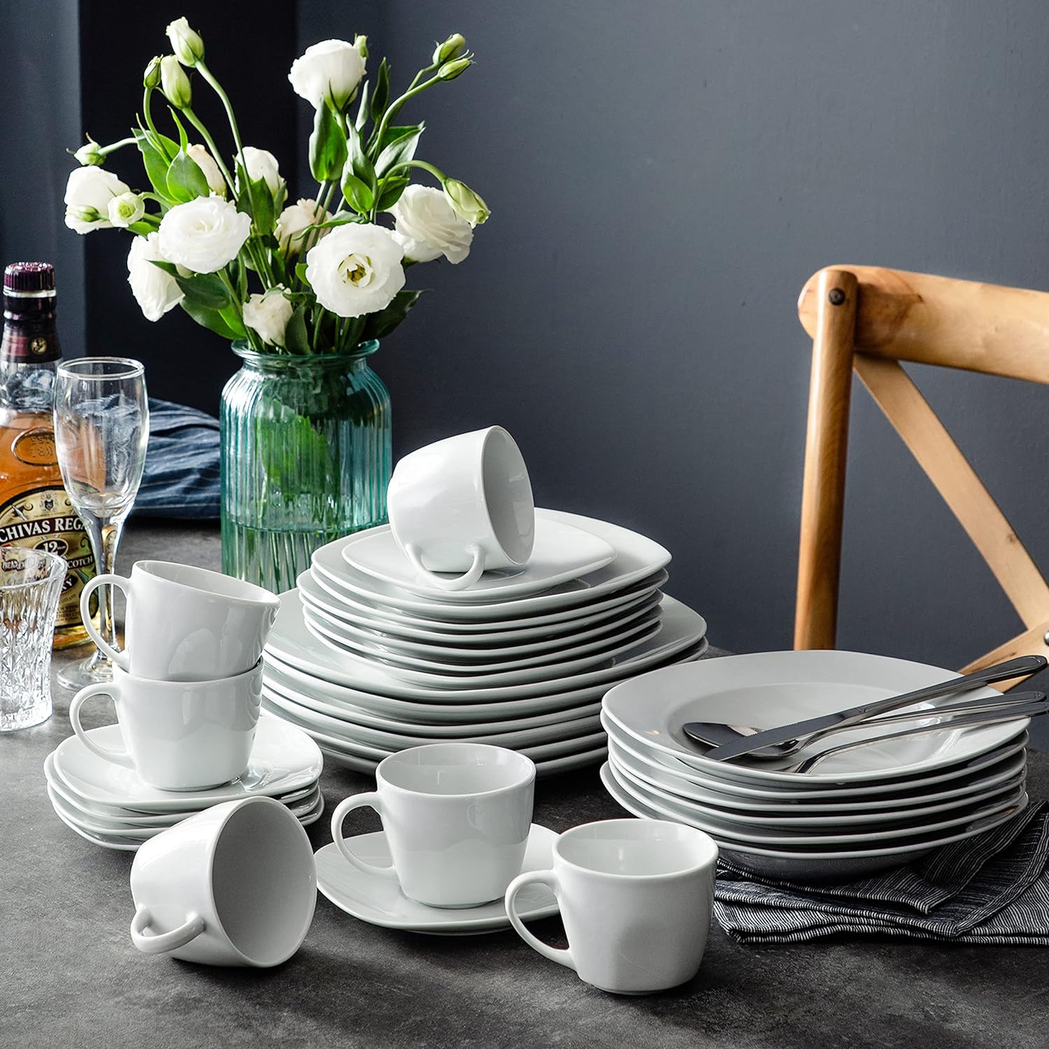 Chip porcelain set, 60 pieces, serves 12 people