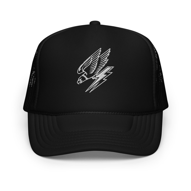 Charging Eagle Foam trucker hat - Black & White