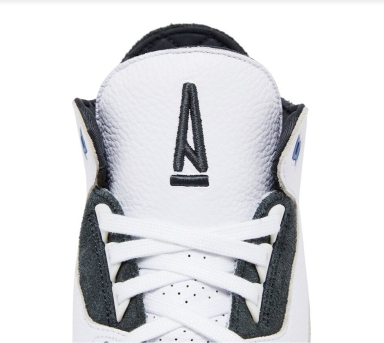 Air Jordan 3 Retro Sneakers A Ma Maniére x Jordan 3 “Diffused Blue”