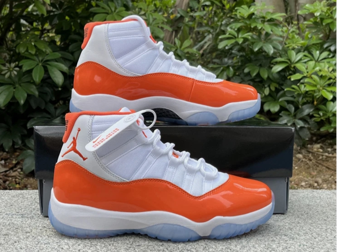 Air Jordan 11 Retro Orange Men Sneakers Size 9.5 378037-002 