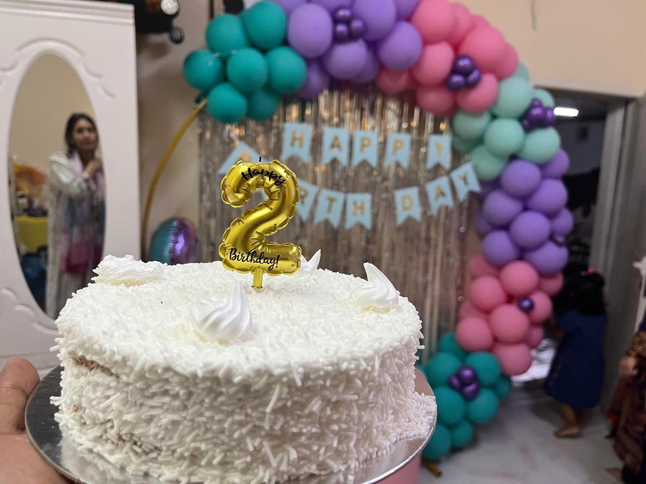 Round Arch Birthday Decoration