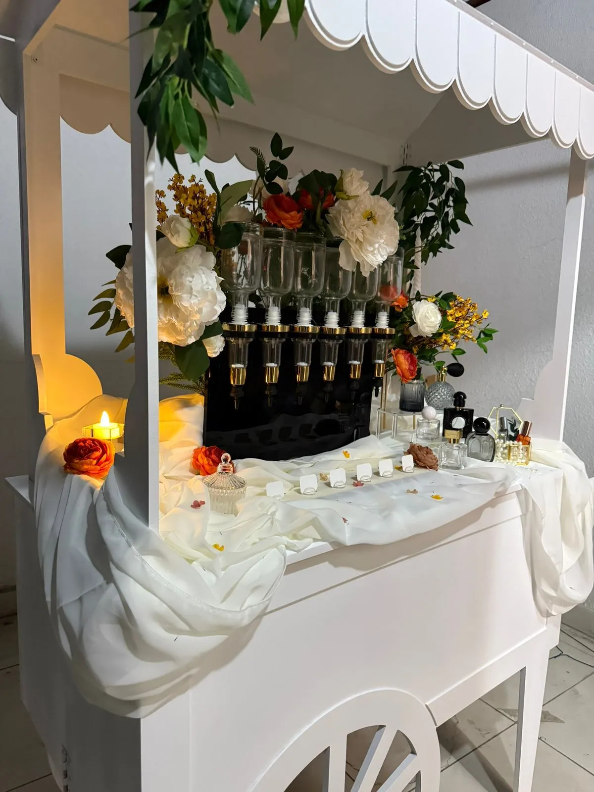 Luxury Perfume Bar