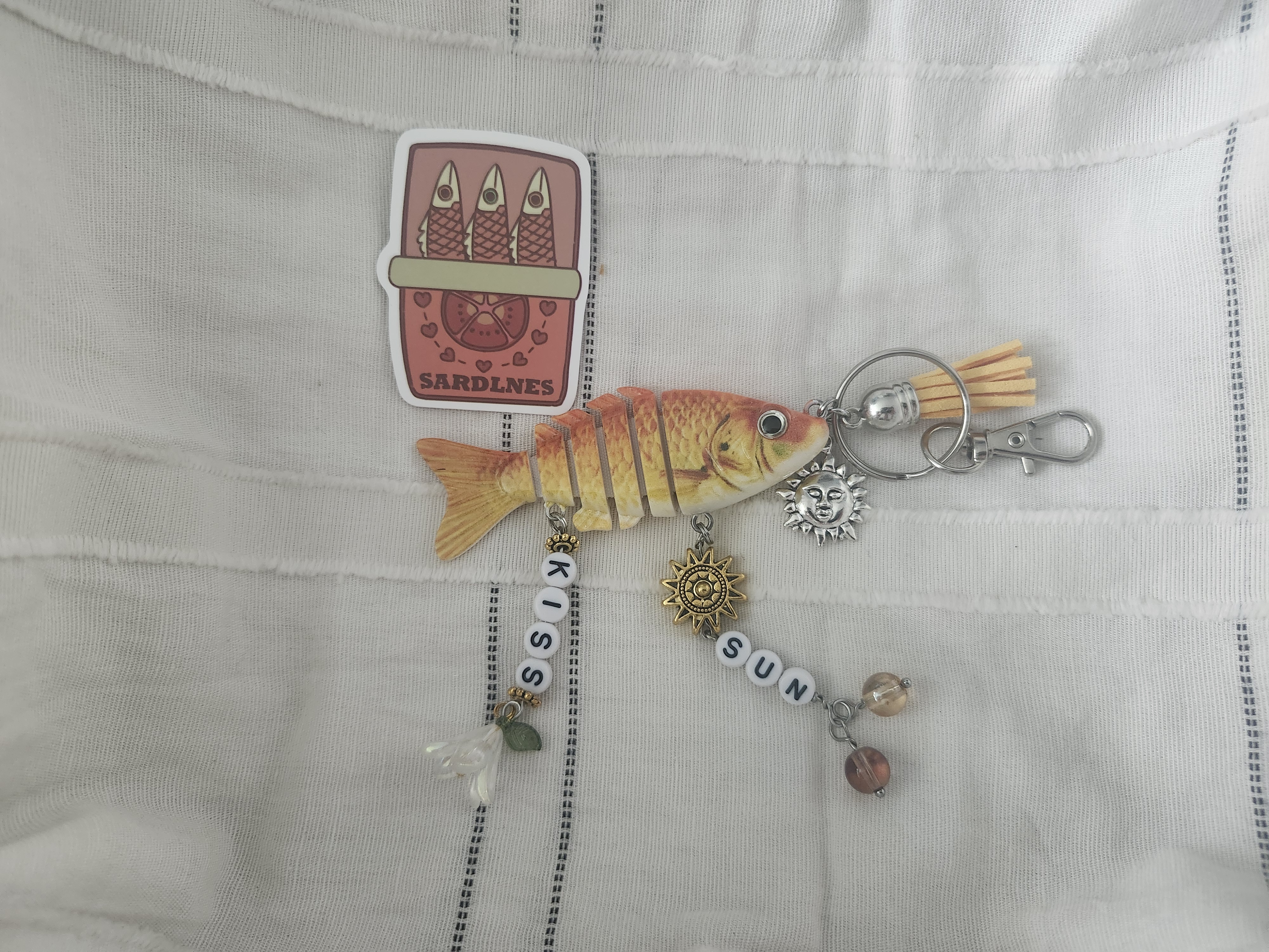 Sun Kiss Fish Keychain